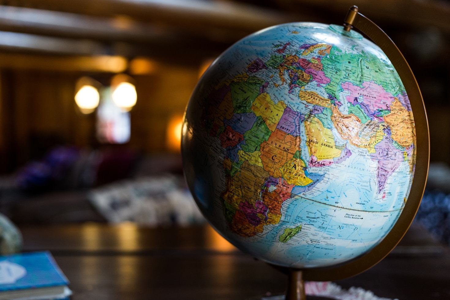 Mengungkap Rahasia Diplomasi Internasional